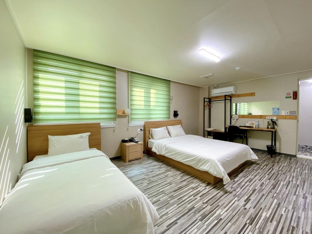Stay Pohang Hotel Bagian luar foto